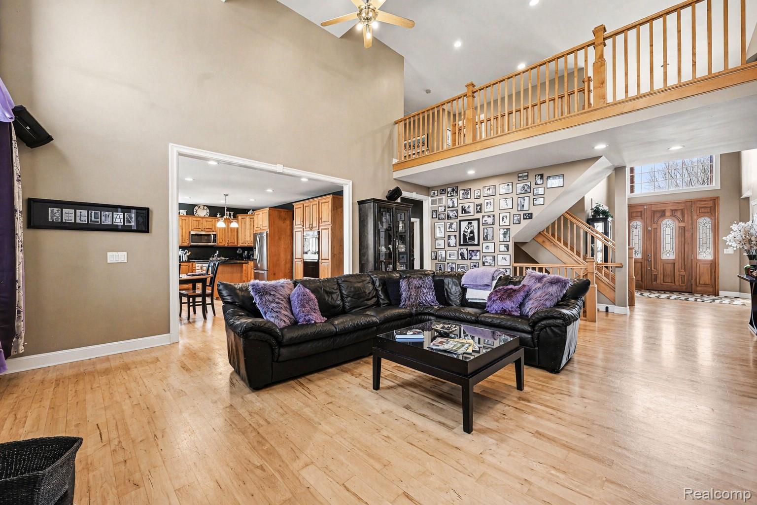55256 Lee Rd Road