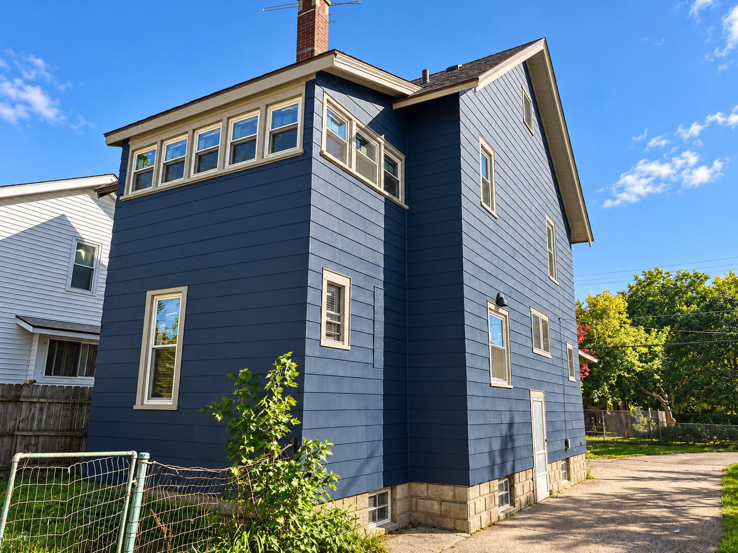 215 Brown Street SE