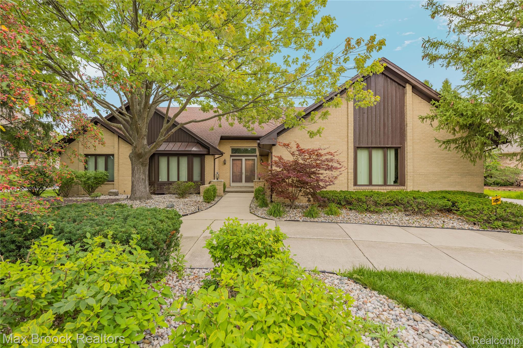 4418 Pinehurst Drive