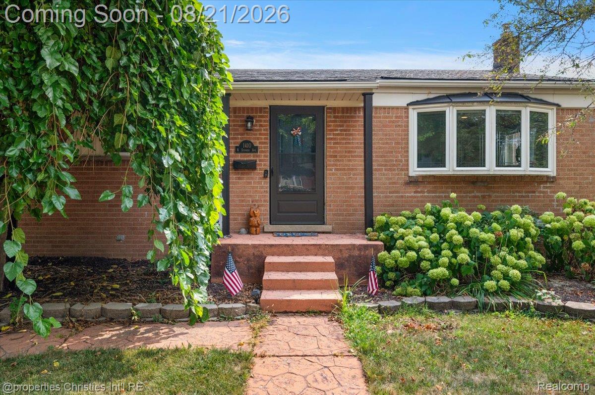 1410 N Stephen Avenue