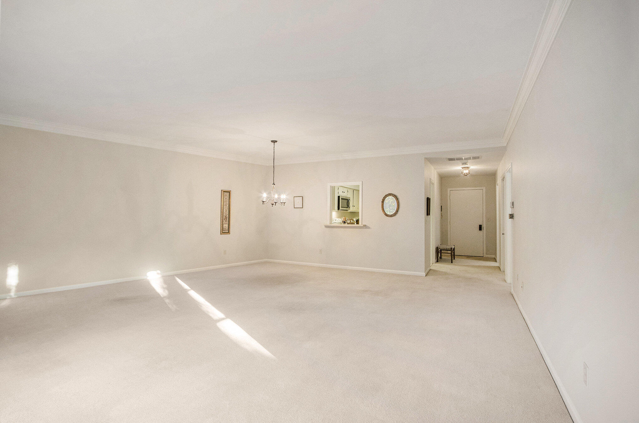 4040 Greenleaf Circle 207