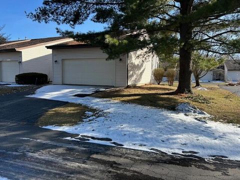 2700 Stonegate Drive SW 21 Wyoming City MI 49519