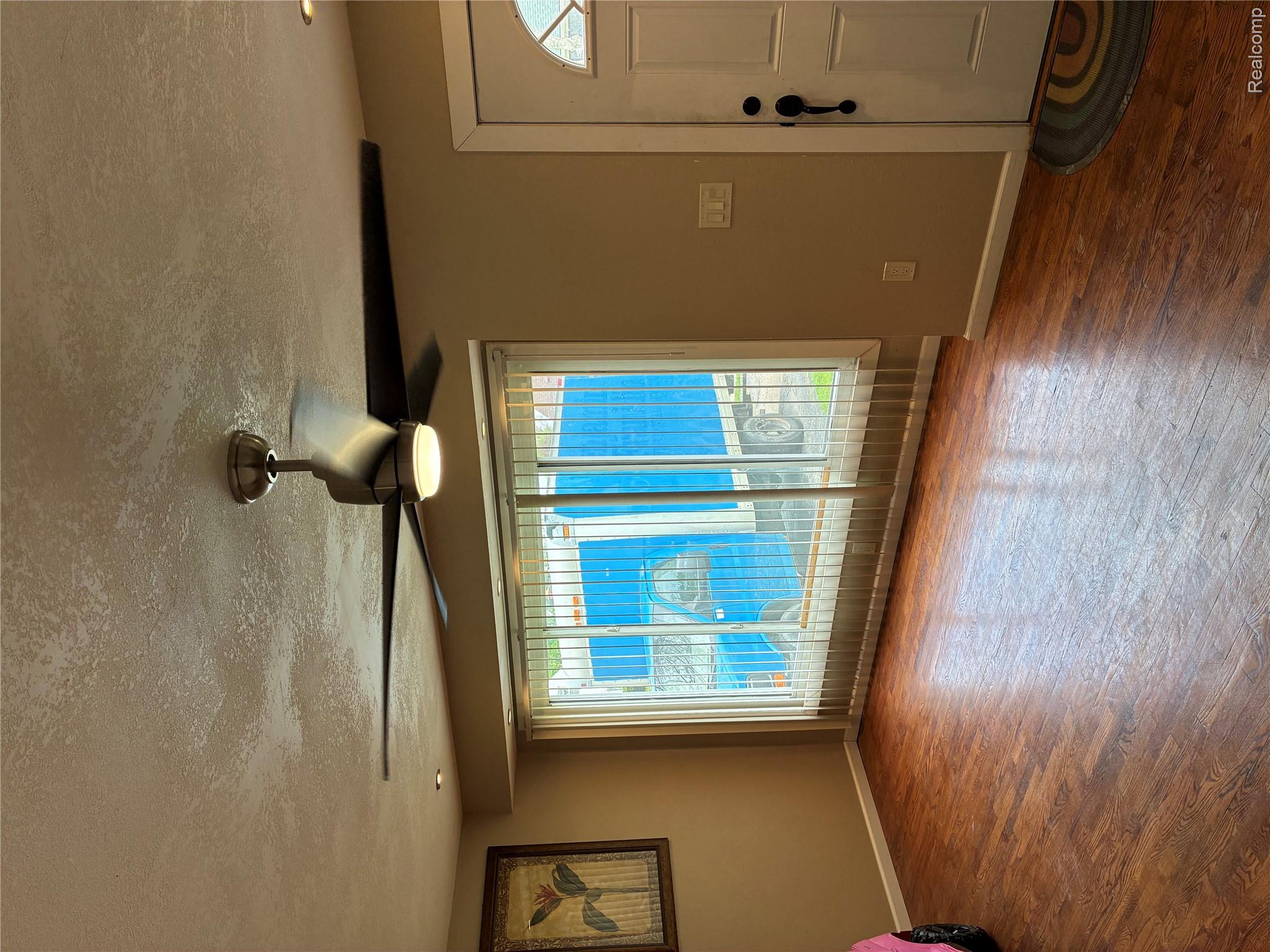 3208 Comanche Avenue