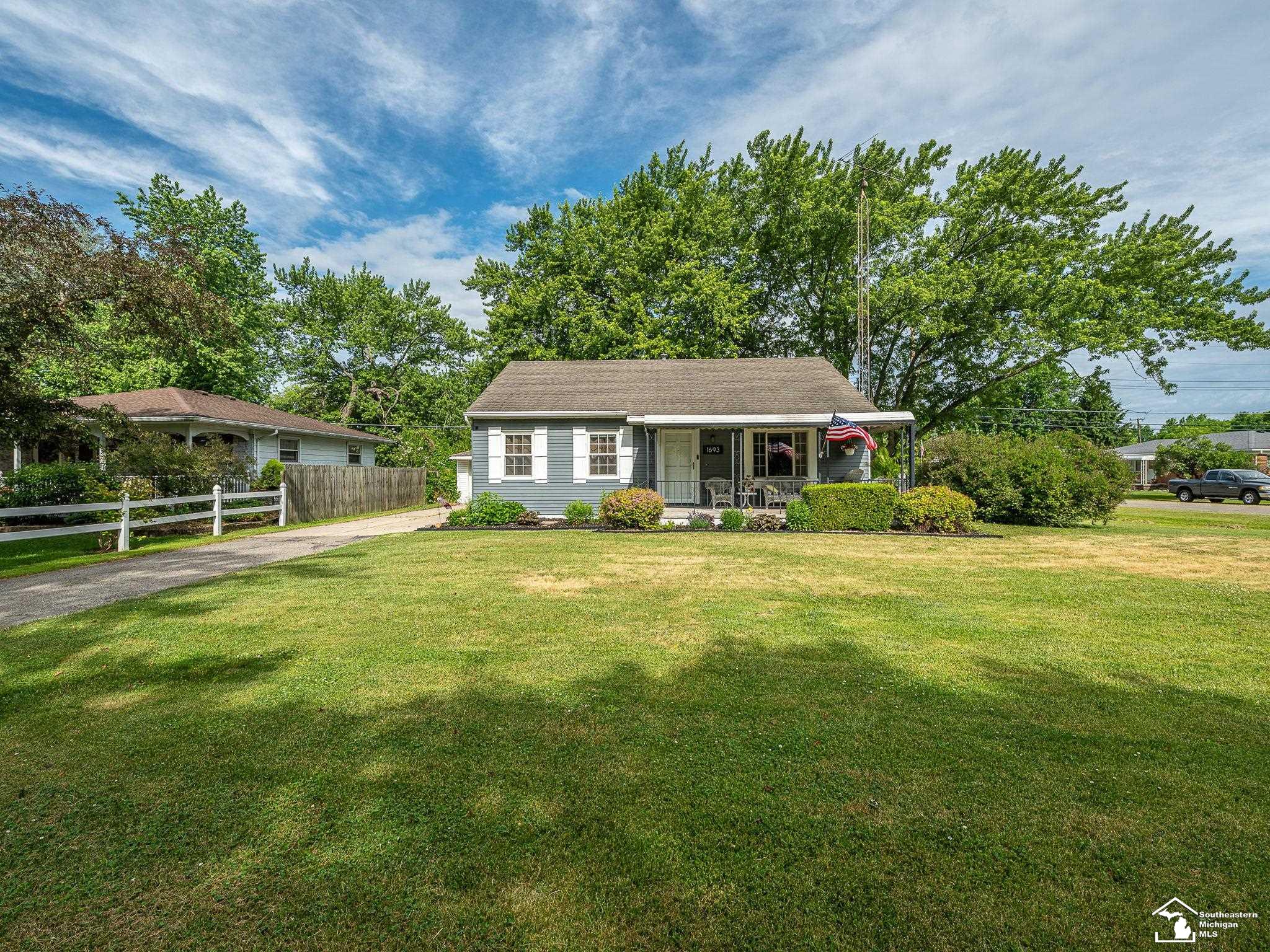 1693 Roman Drive