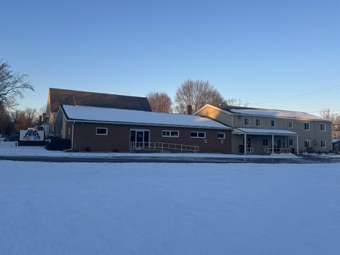 504 Pine Avenue Alma City MI 48801