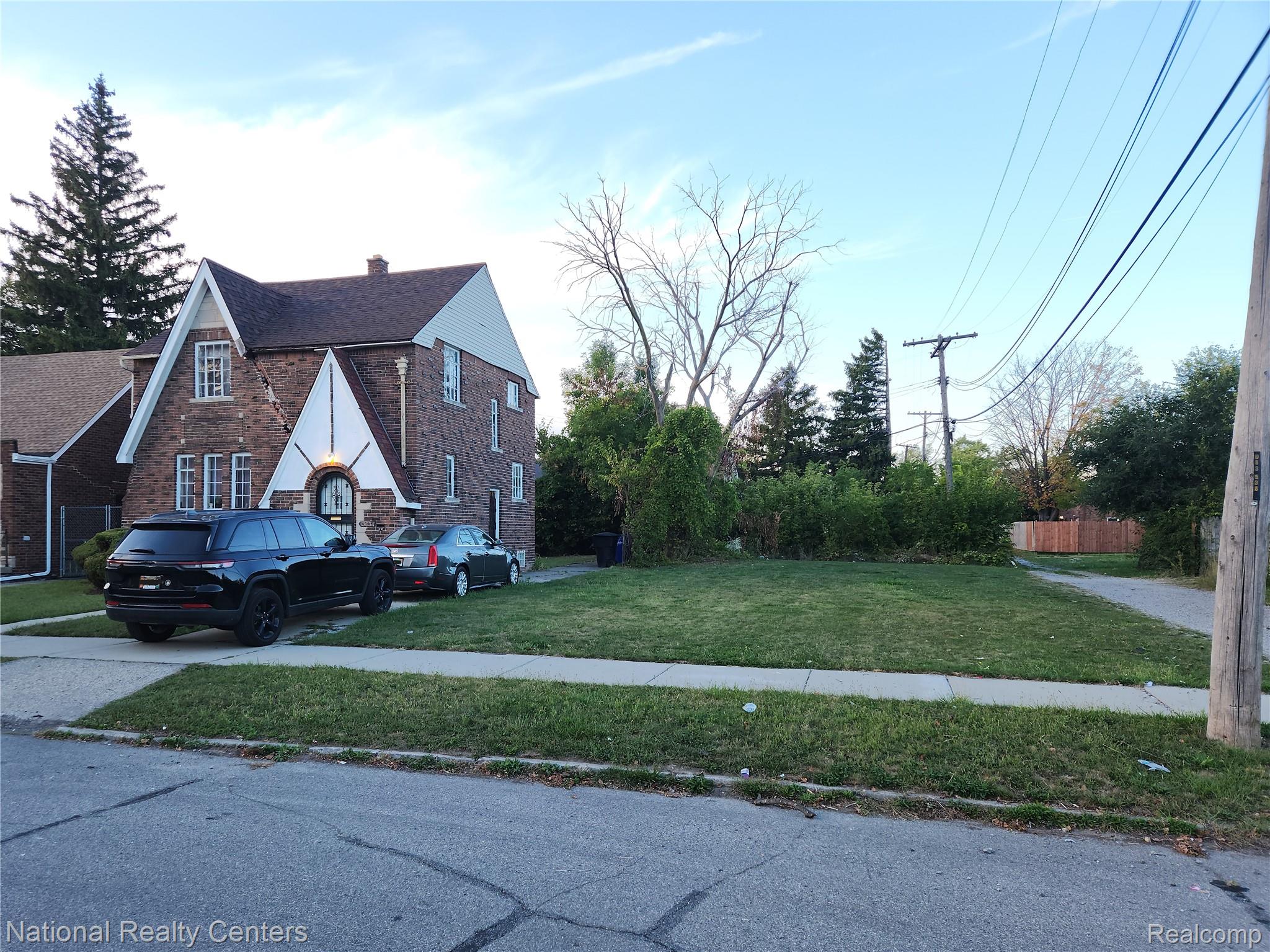 13634 Mecca Street