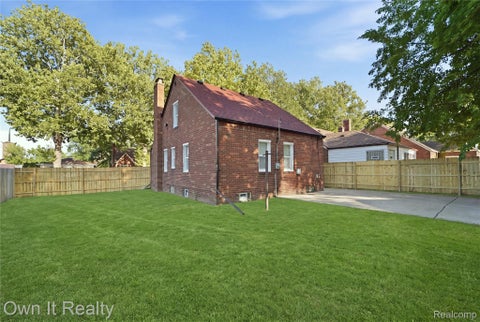 Tiny photo for 18979 Lindsay Street, Detroit City, MI 48235 (MLS # 20261068803)