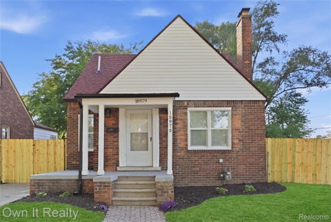 Photo of 18979 Lindsay Street, Detroit City, MI 48235 (MLS # 20261068803)