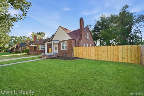 Tiny photo for 18979 Lindsay Street, Detroit City, MI 48235 (MLS # 20261068803)