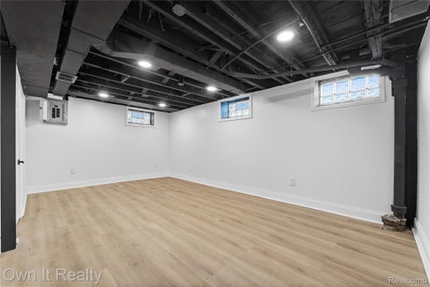 Tiny photo for 18979 Lindsay Street, Detroit City, MI 48235 (MLS # 20261068803)