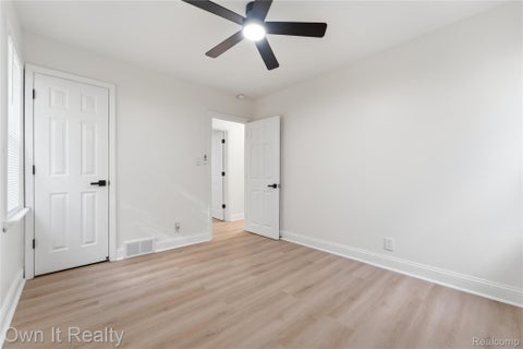 Tiny photo for 18979 Lindsay Street, Detroit City, MI 48235 (MLS # 20261068803)