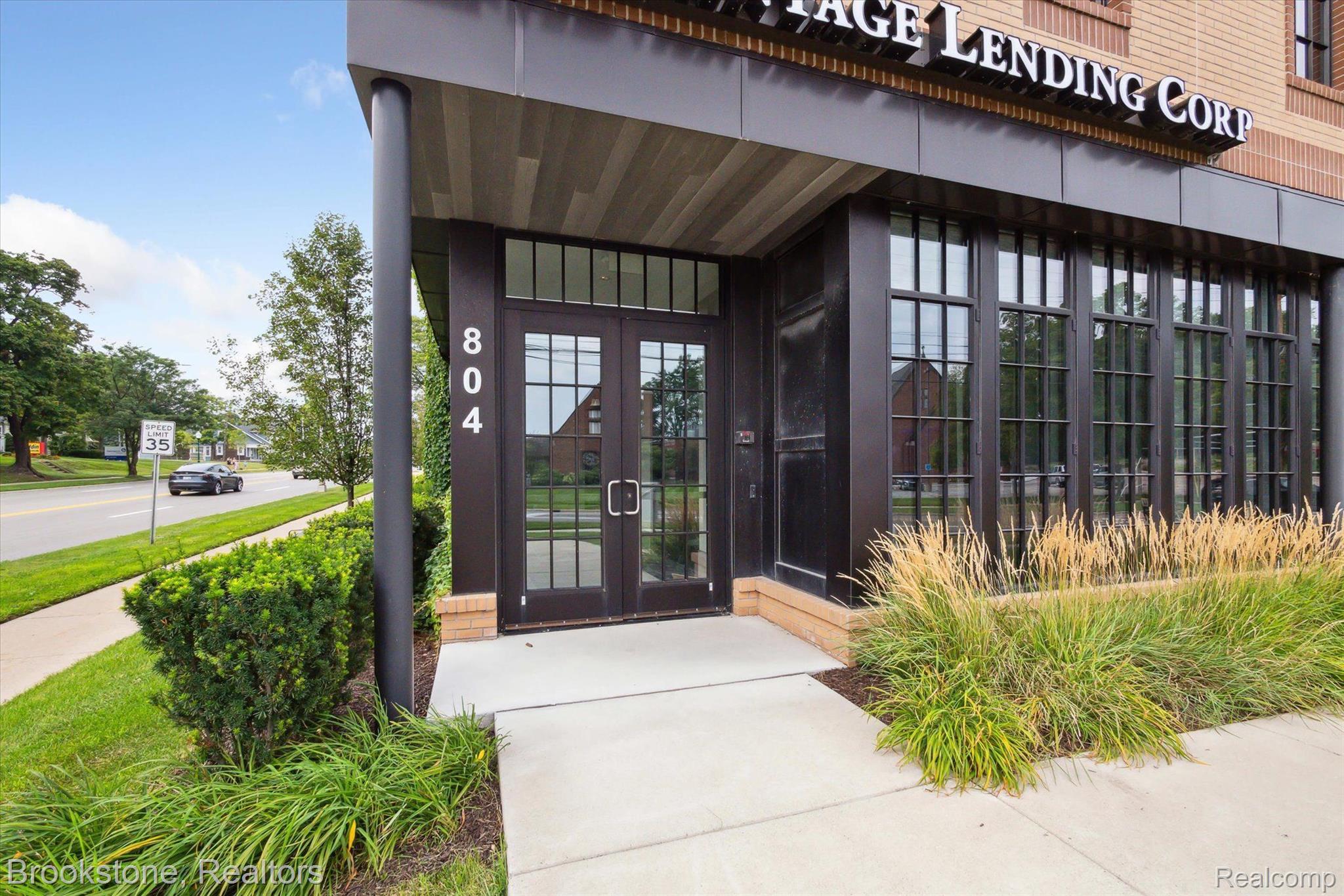 804 N MAIN Street 2H