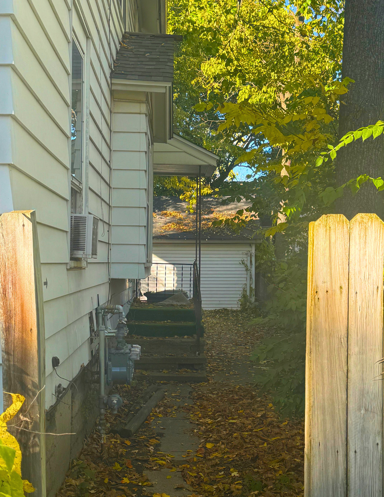 1315 E Stockbridge Avenue