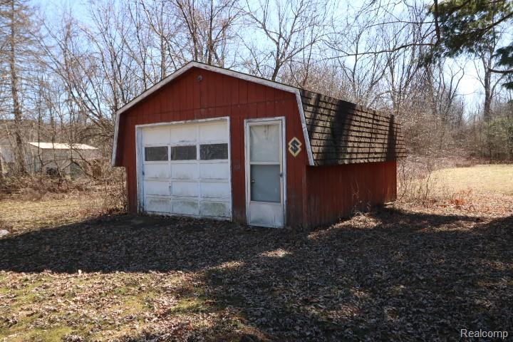 5184 E Mount Morris Road