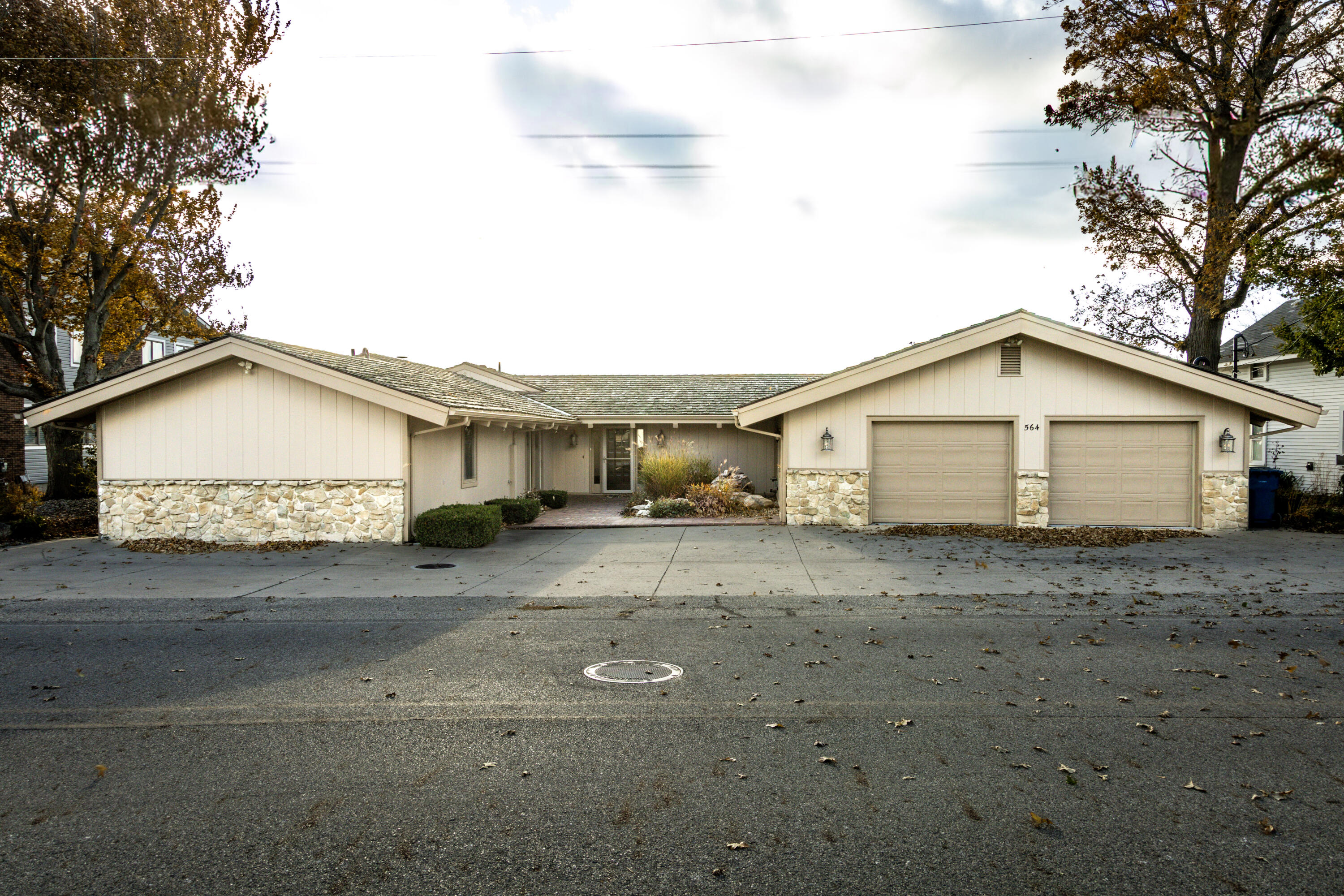 564 Lake Drive