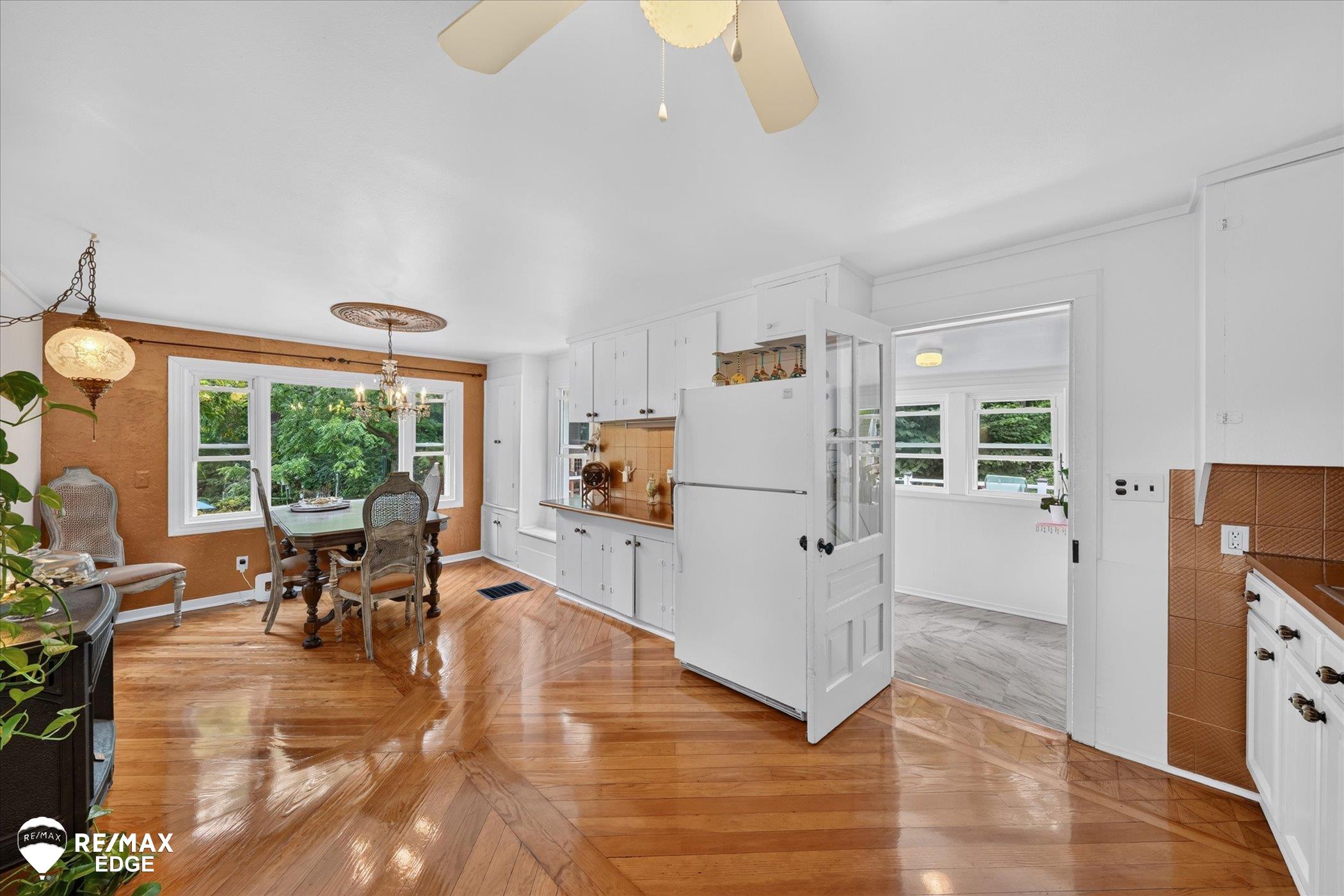 327 Reid Road