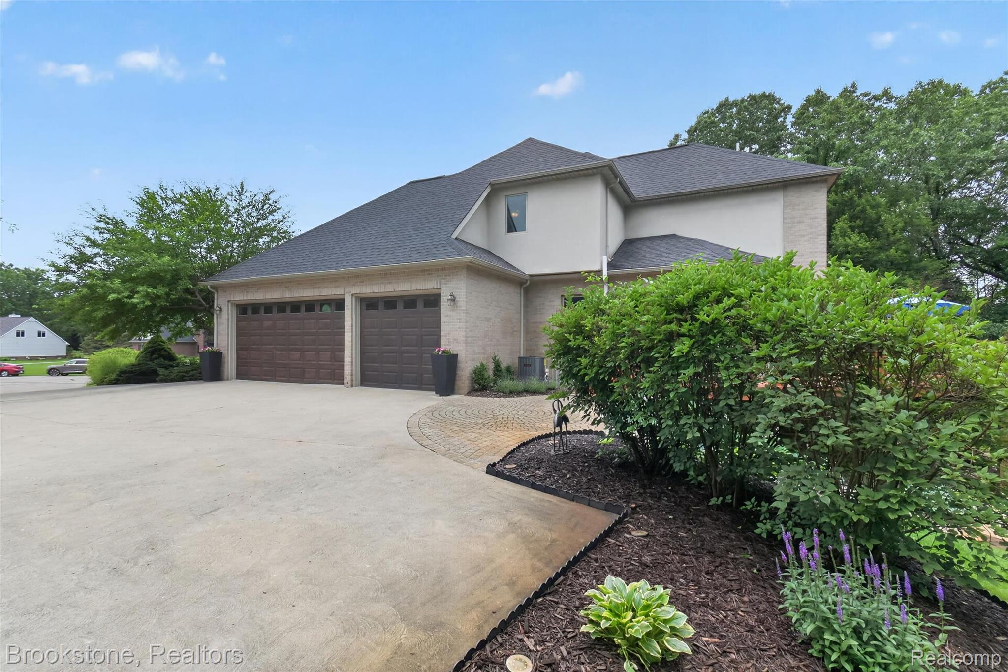 1330 Corey Cove