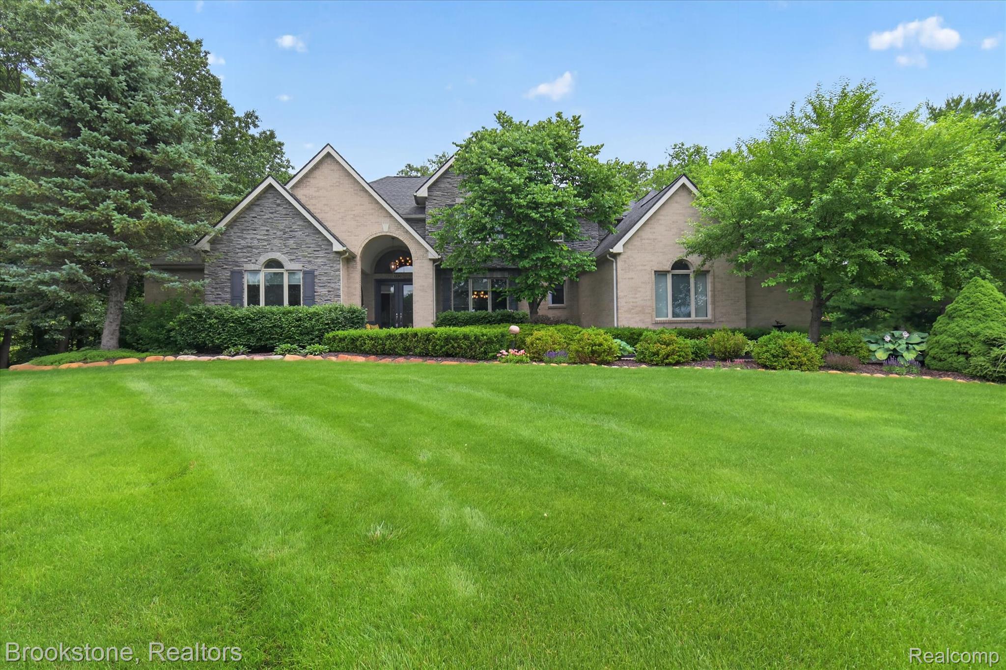 1330 Corey Cove