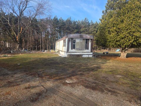 634 14 Mile Road Sheridan Township MI 49340