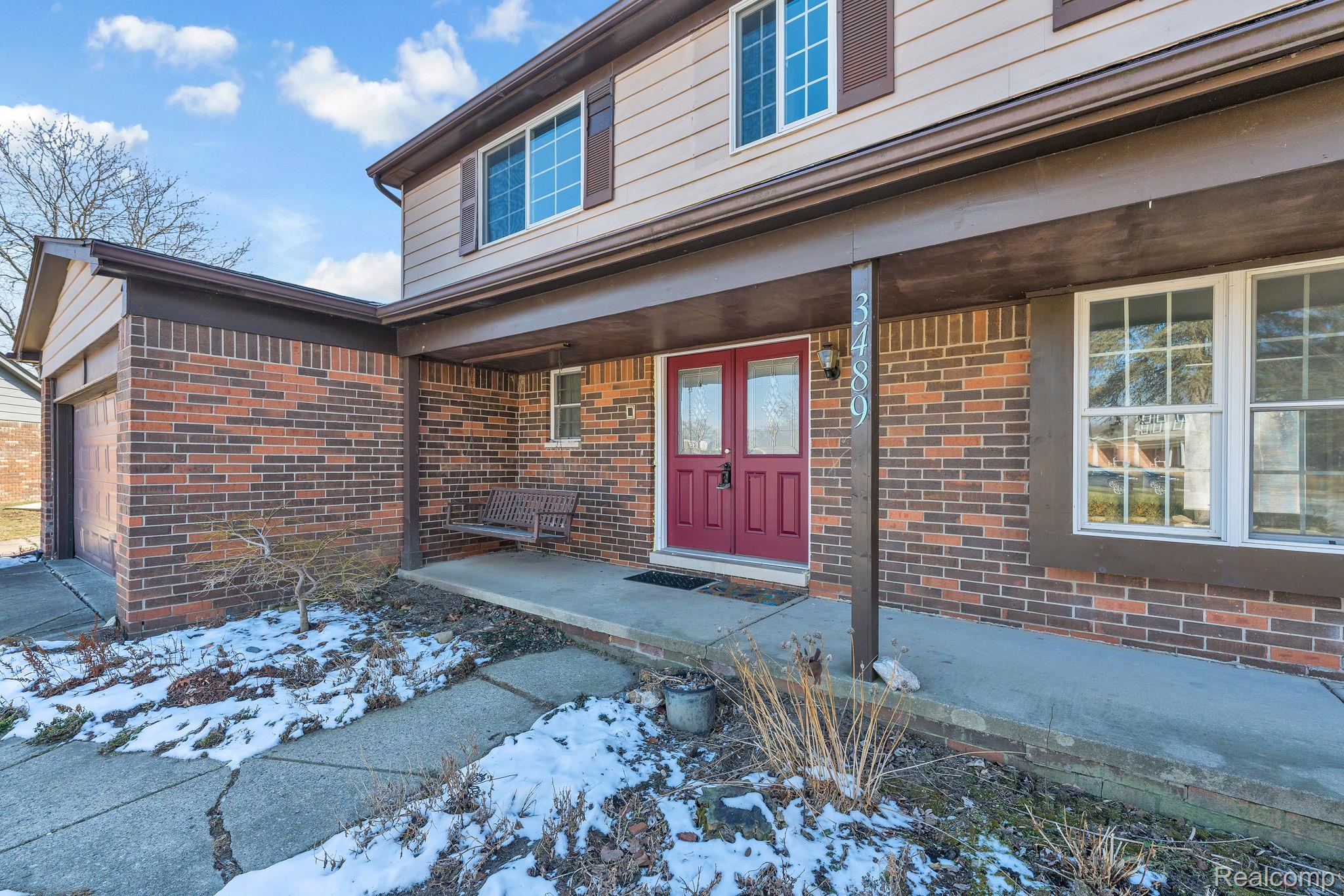 3489 Riverview Court