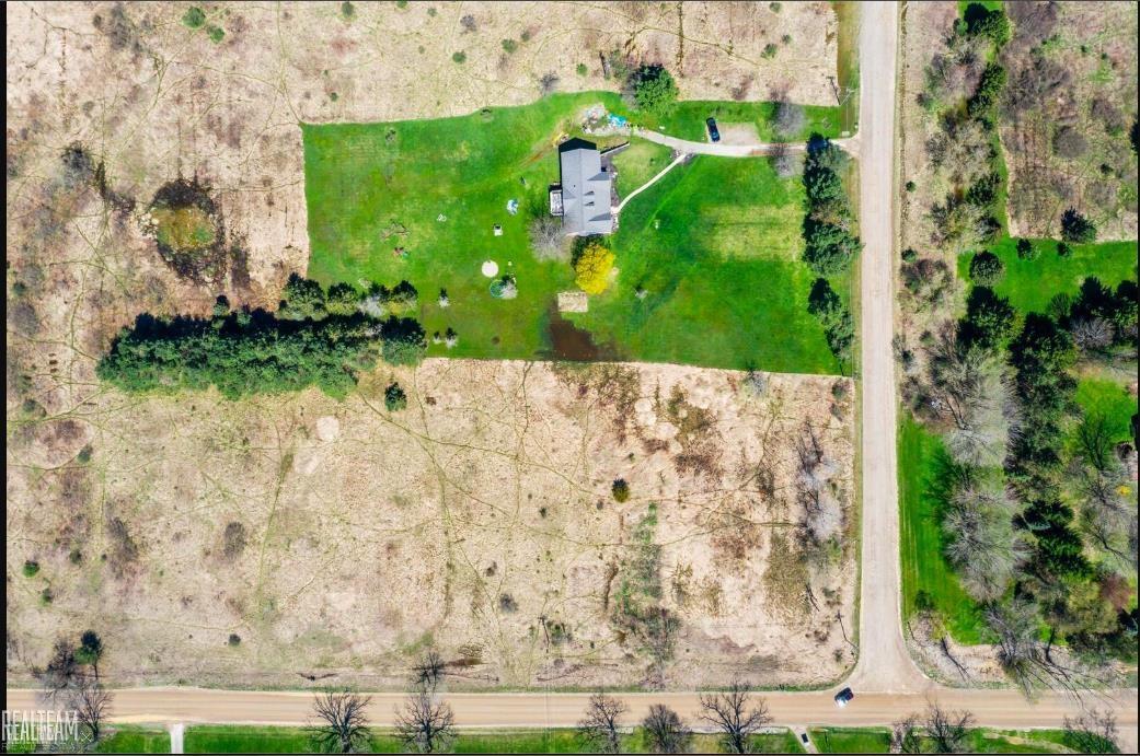 00 Mack Road