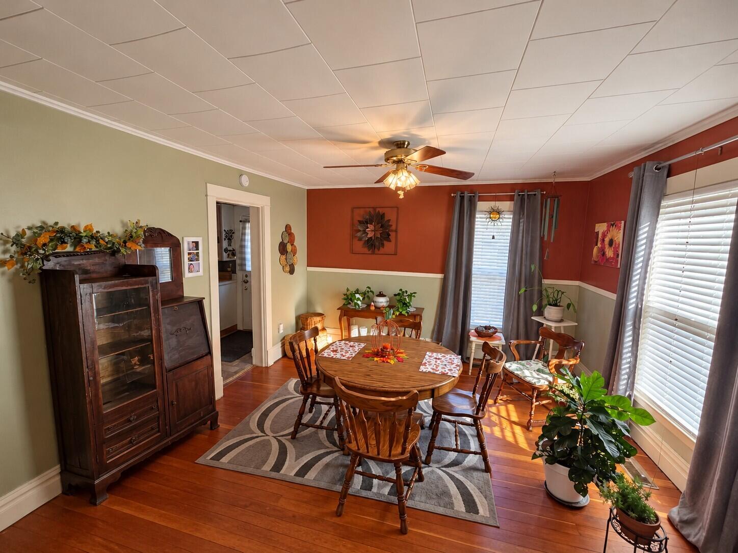 243 E Morrell