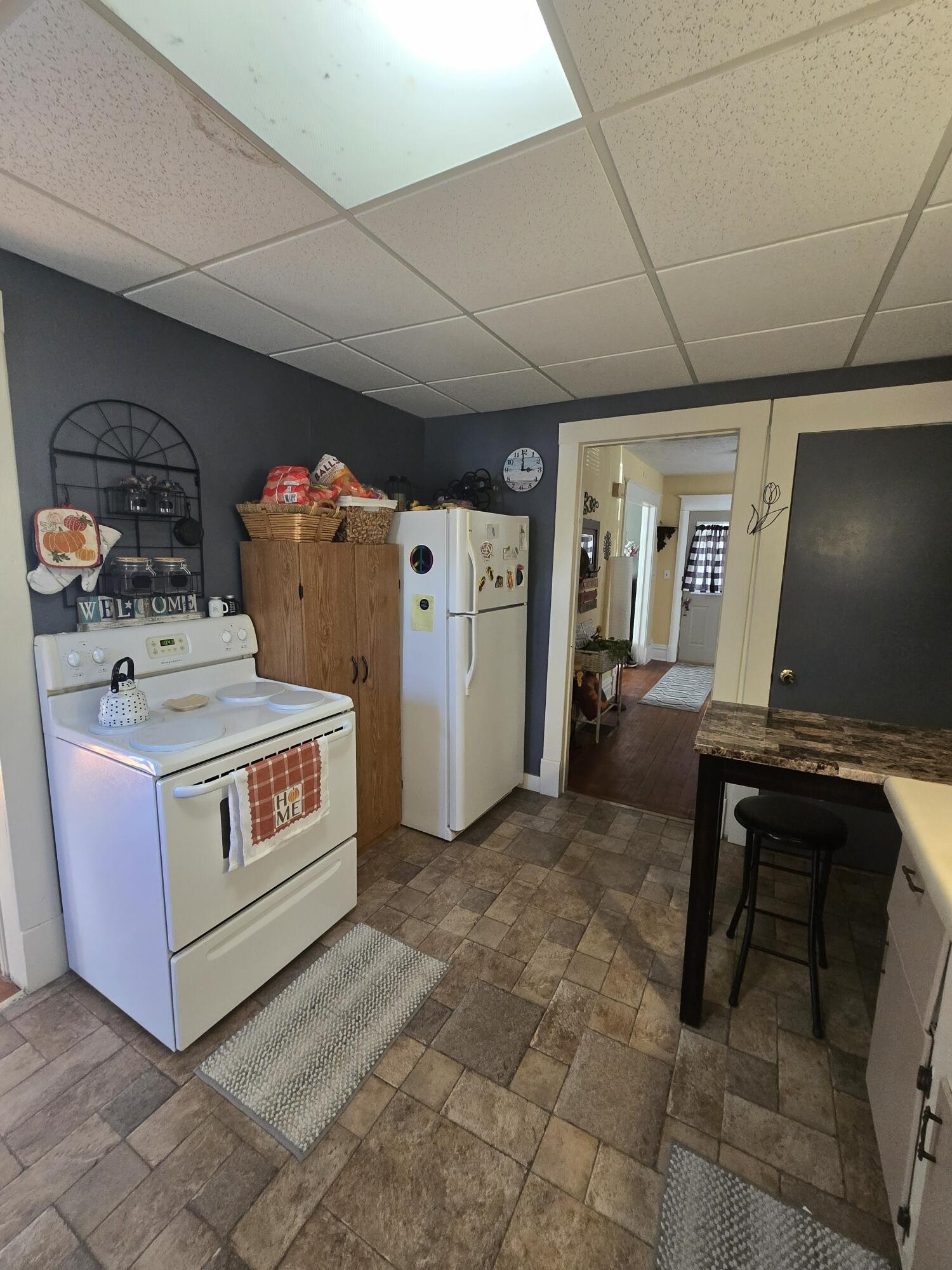 243 E Morrell