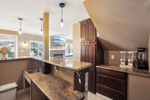 A home in OxfordCharterTownship_Oakland