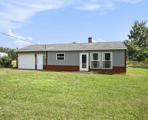 5942 N Woodbridge Road Merrill Township MI 49349