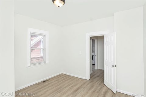 Tiny photo for 2514 Lothrop Street, Detroit City, MI 48206 (MLS # 20261016164)