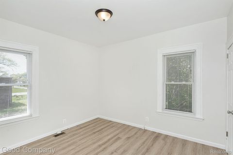 Tiny photo for 2514 Lothrop Street, Detroit City, MI 48206 (MLS # 20261016164)