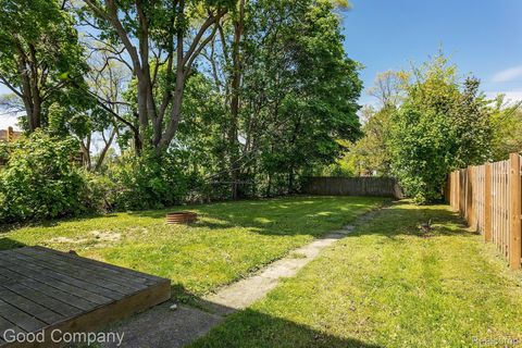 Tiny photo for 2514 Lothrop Street, Detroit City, MI 48206 (MLS # 20261016164)