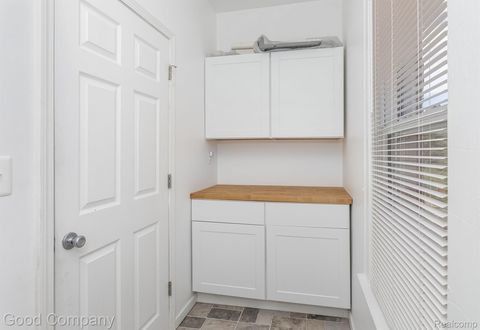 Tiny photo for 2514 Lothrop Street, Detroit City, MI 48206 (MLS # 20261016164)