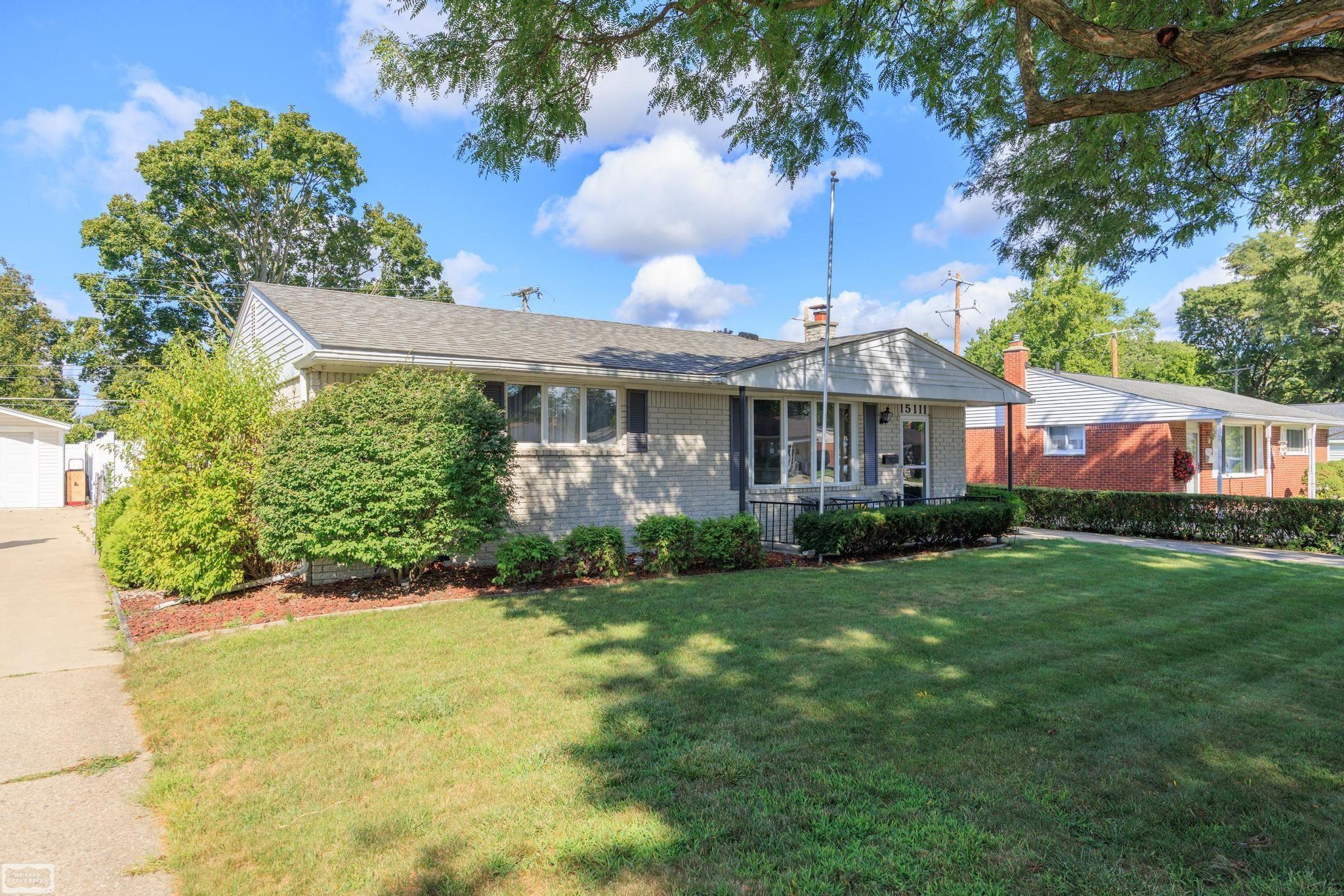 15111 Houghton Street