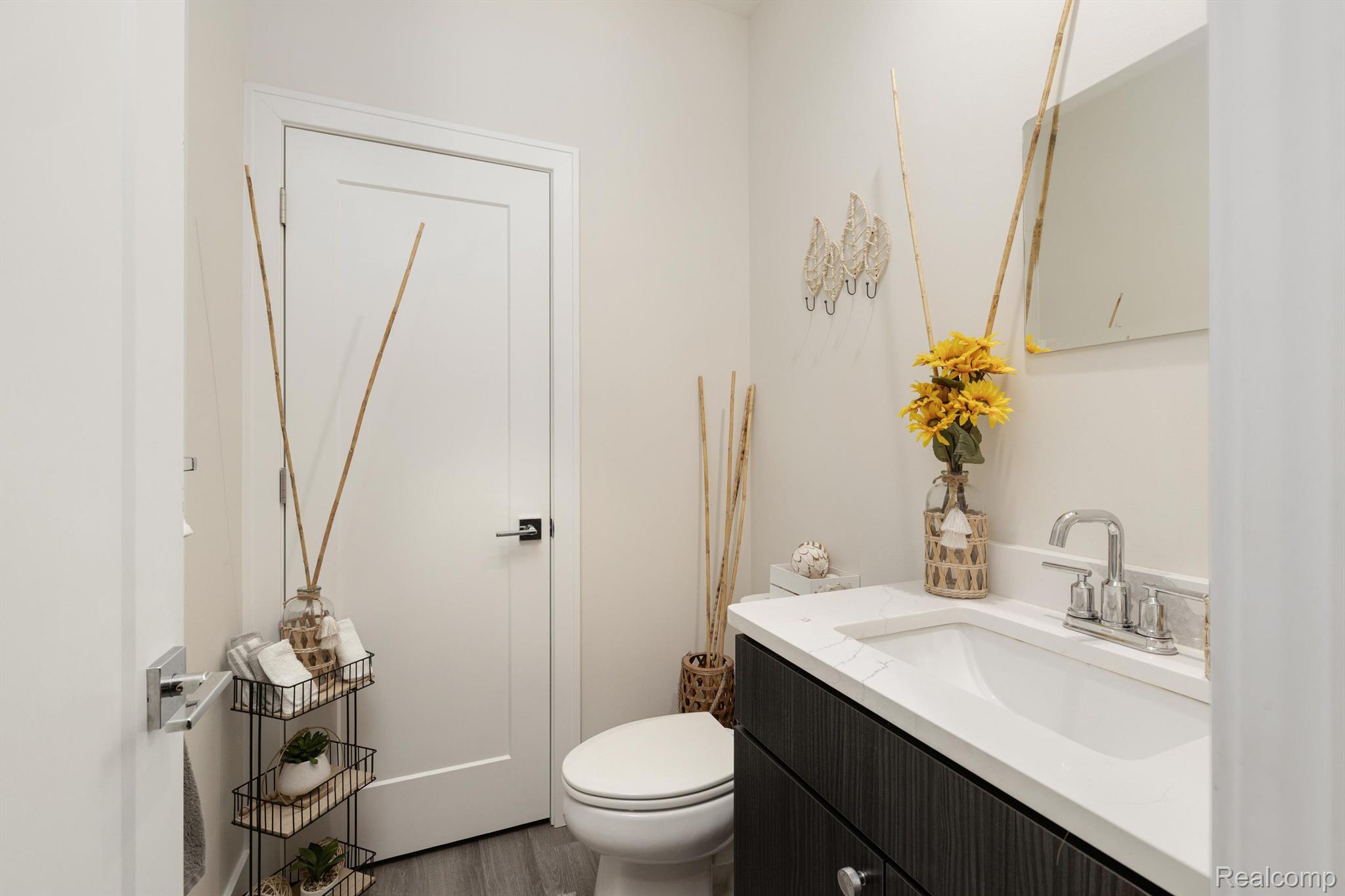 1049 Hampton (Unit 44) Circle