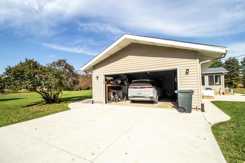 Tiny photo for 8945 Belsay Road, Arbela Township, MI 48746 (MLS # 5050224774)