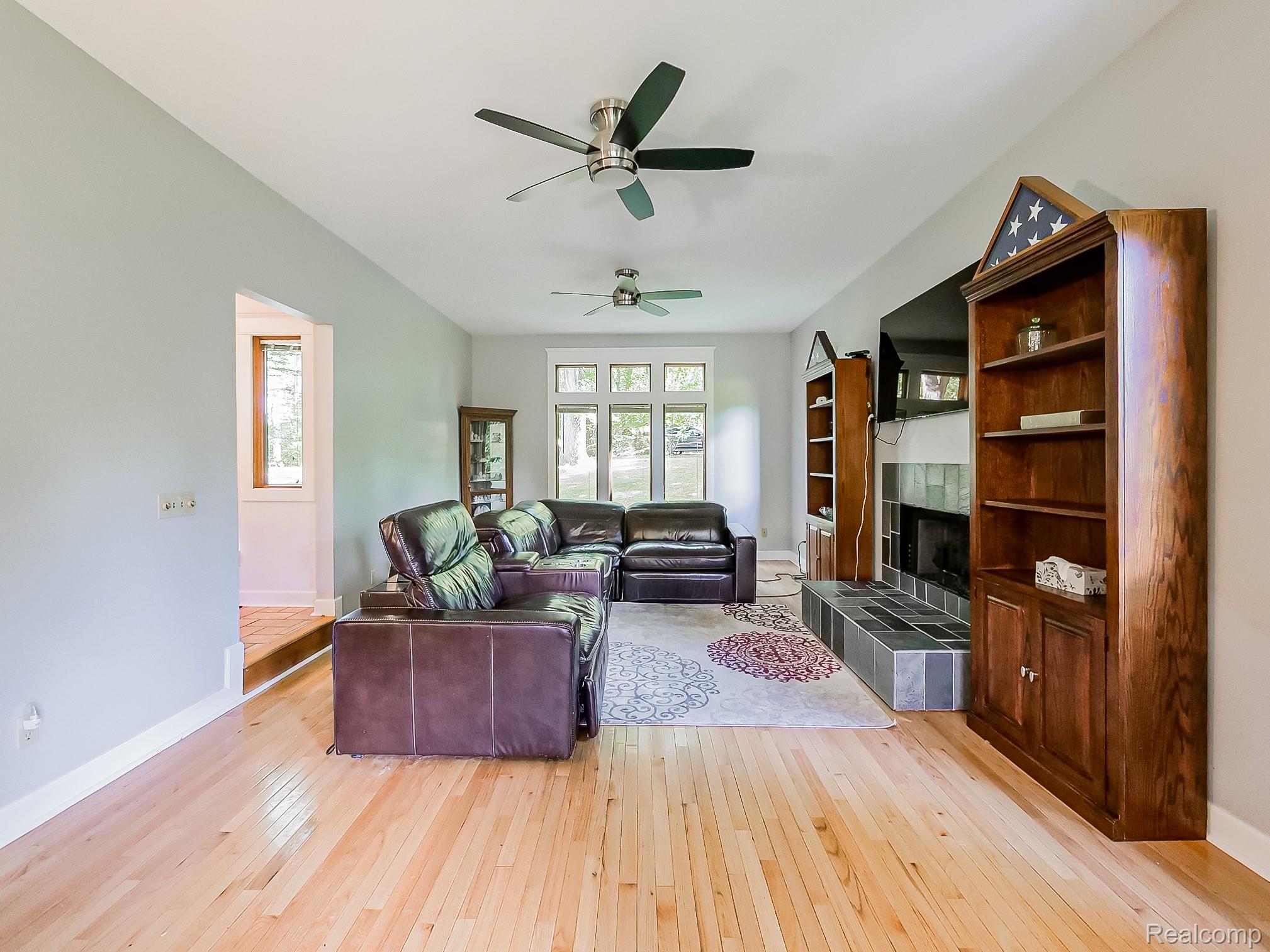 8880 Hidden Lake Drive