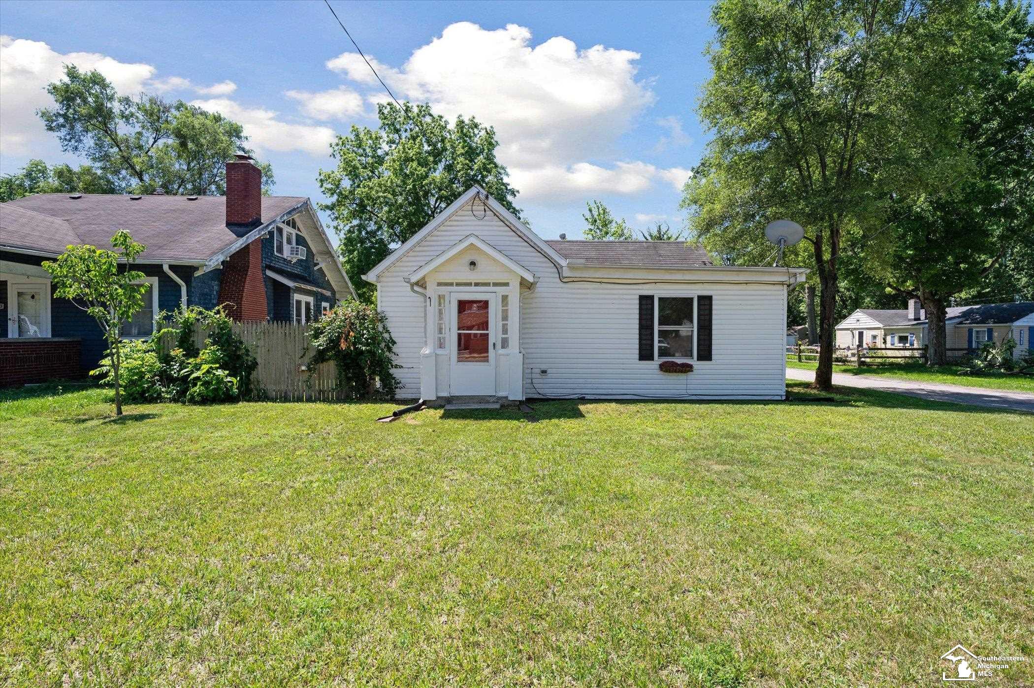 1107 W Temperance Road