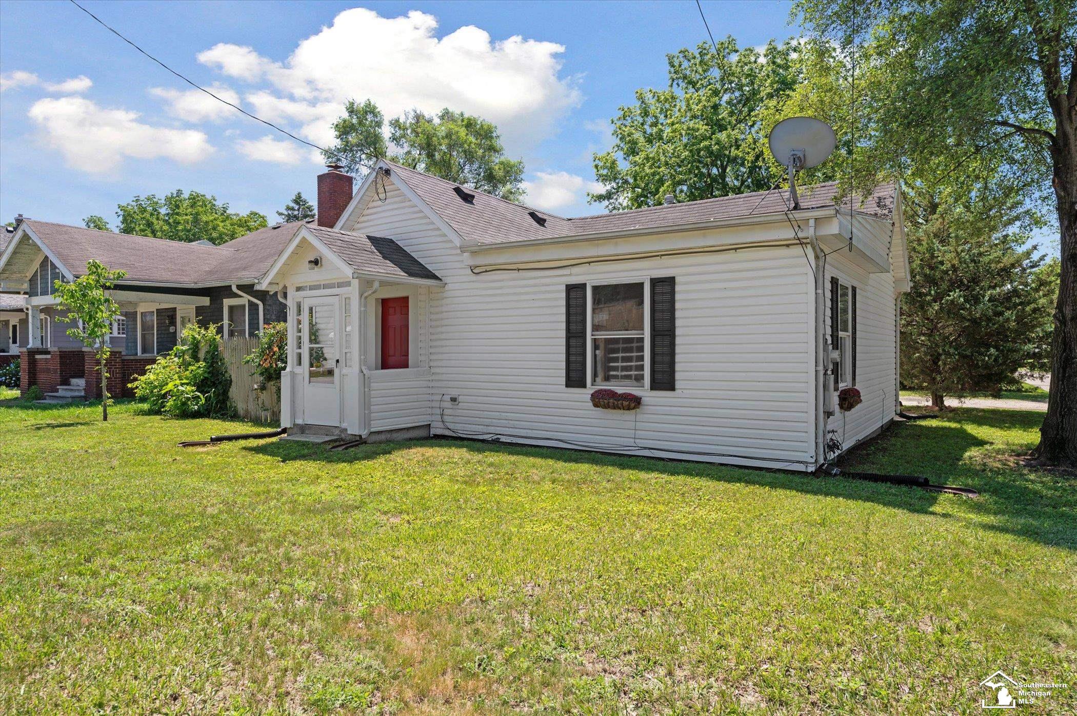 1107 W Temperance Road