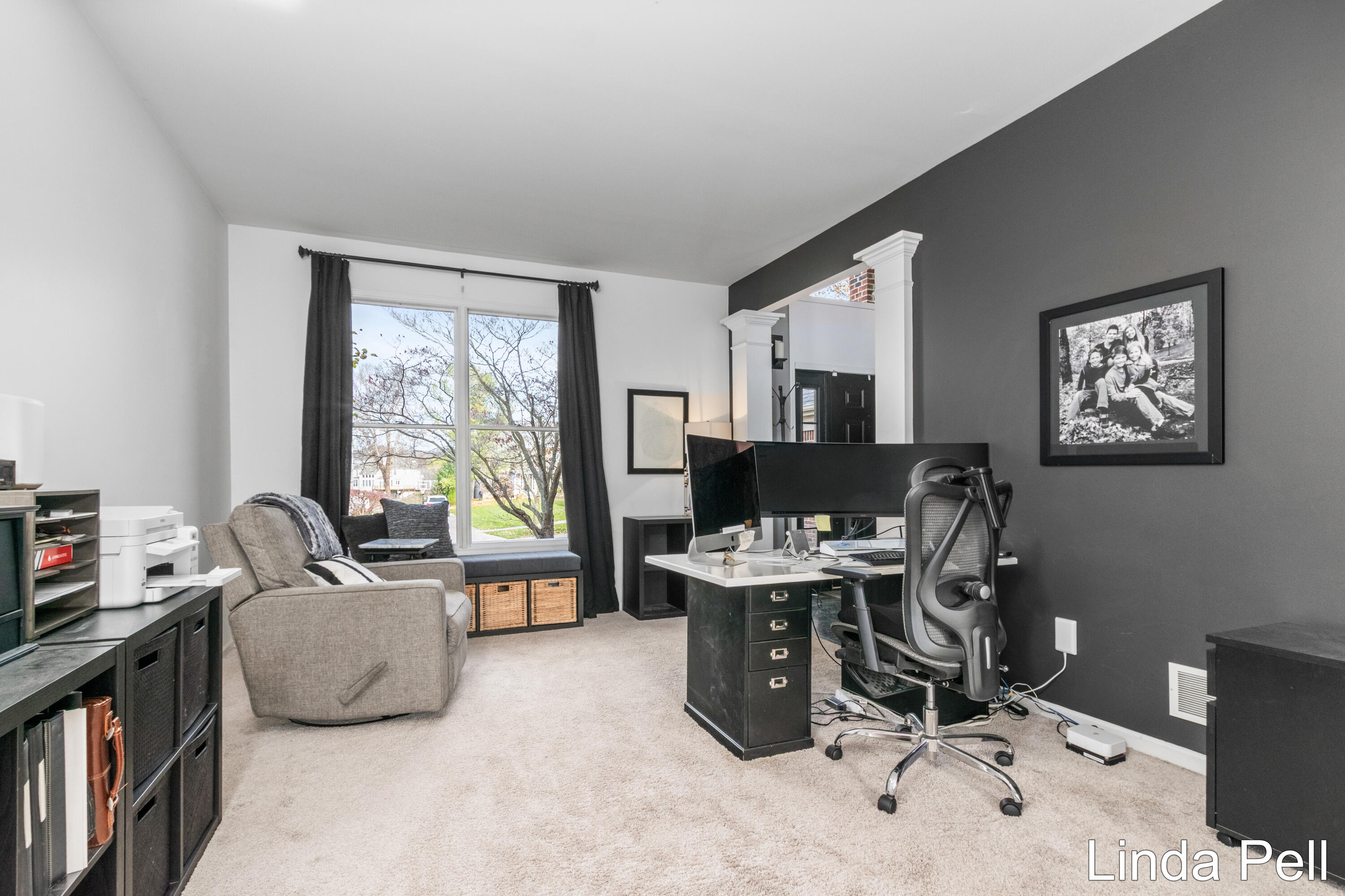 33 Fox Point Court NE