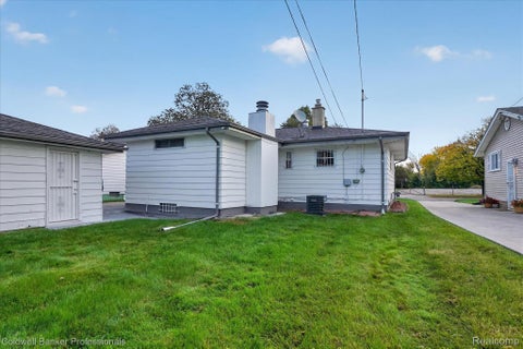 Tiny photo for 2026 Mc Phail Street, Flint City, MI 48503 (MLS # 20261082393)