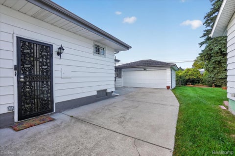 Tiny photo for 2026 Mc Phail Street, Flint City, MI 48503 (MLS # 20261082393)