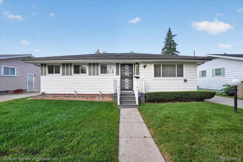 Photo of 2026 Mc Phail Street, Flint City, MI 48503 (MLS # 20261082393)
