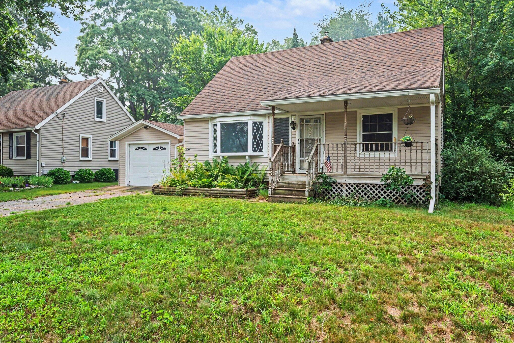 1050 Bloomfield Avenue