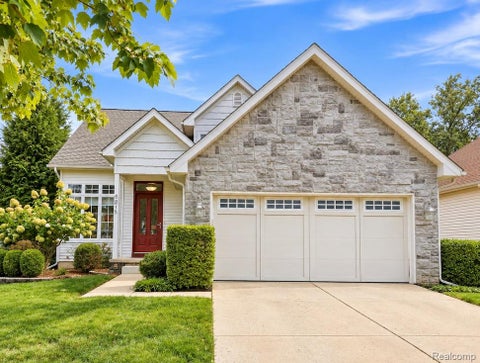 Photo for 621 Creekside Court