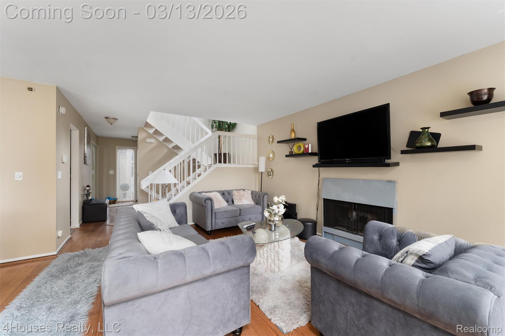 25039 N Woodvale Drive N 25