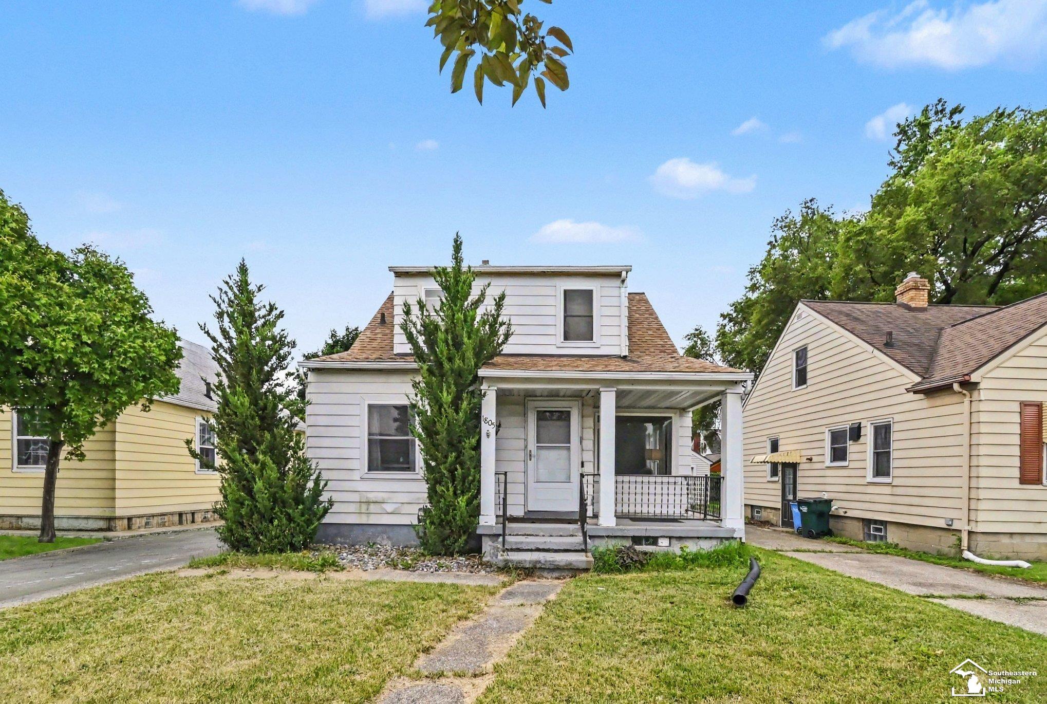 1805 W Saginaw Street