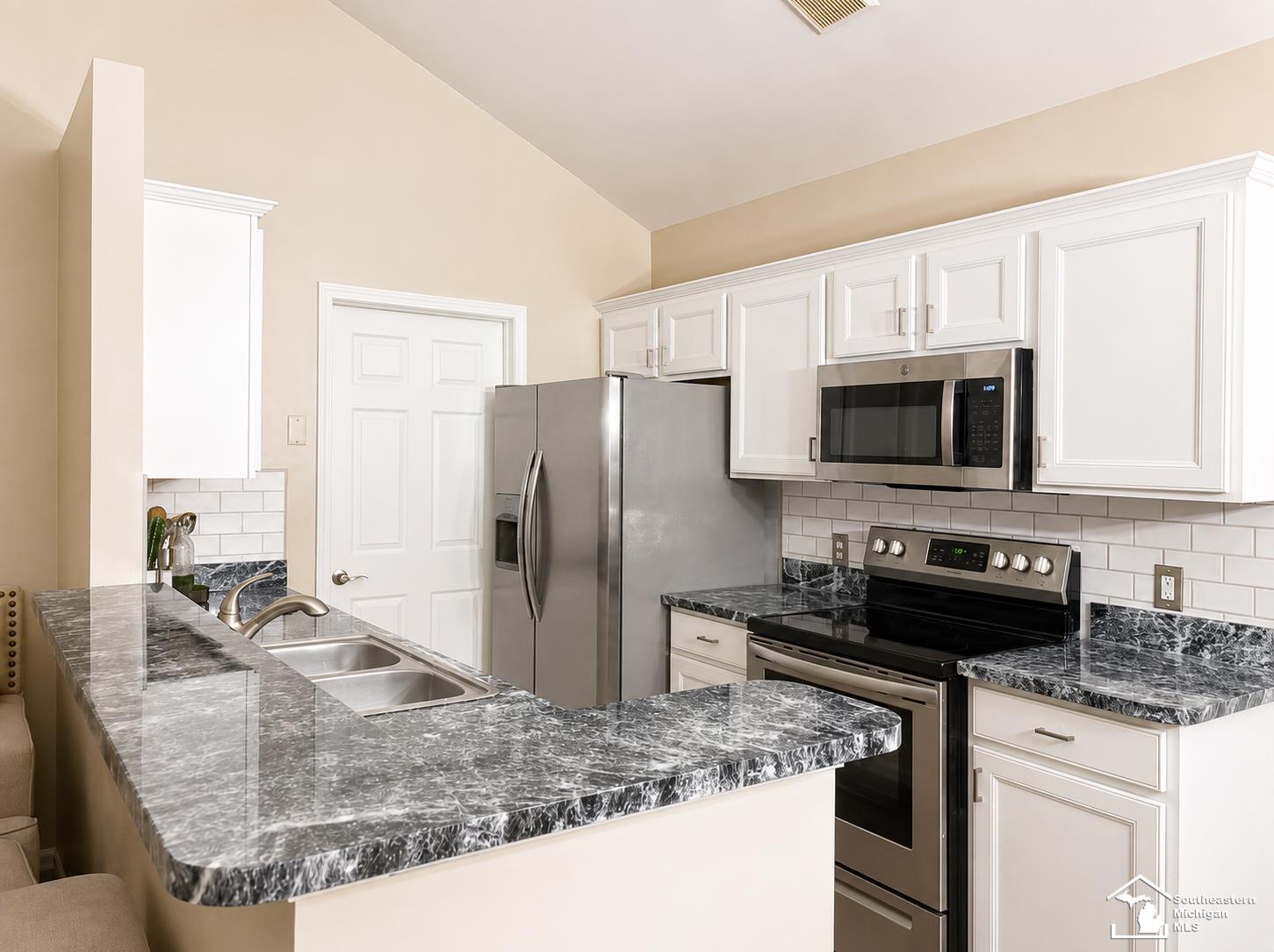 23445 Williamsburg Circle