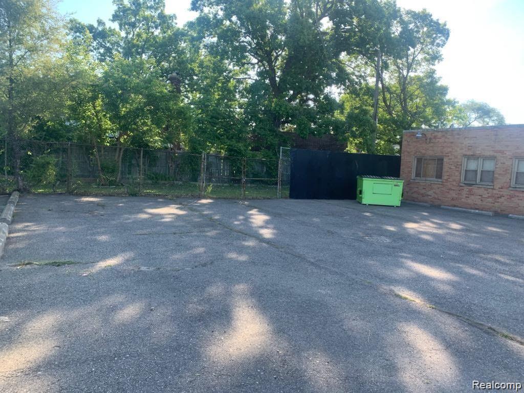 16210 James Couzens Freeway