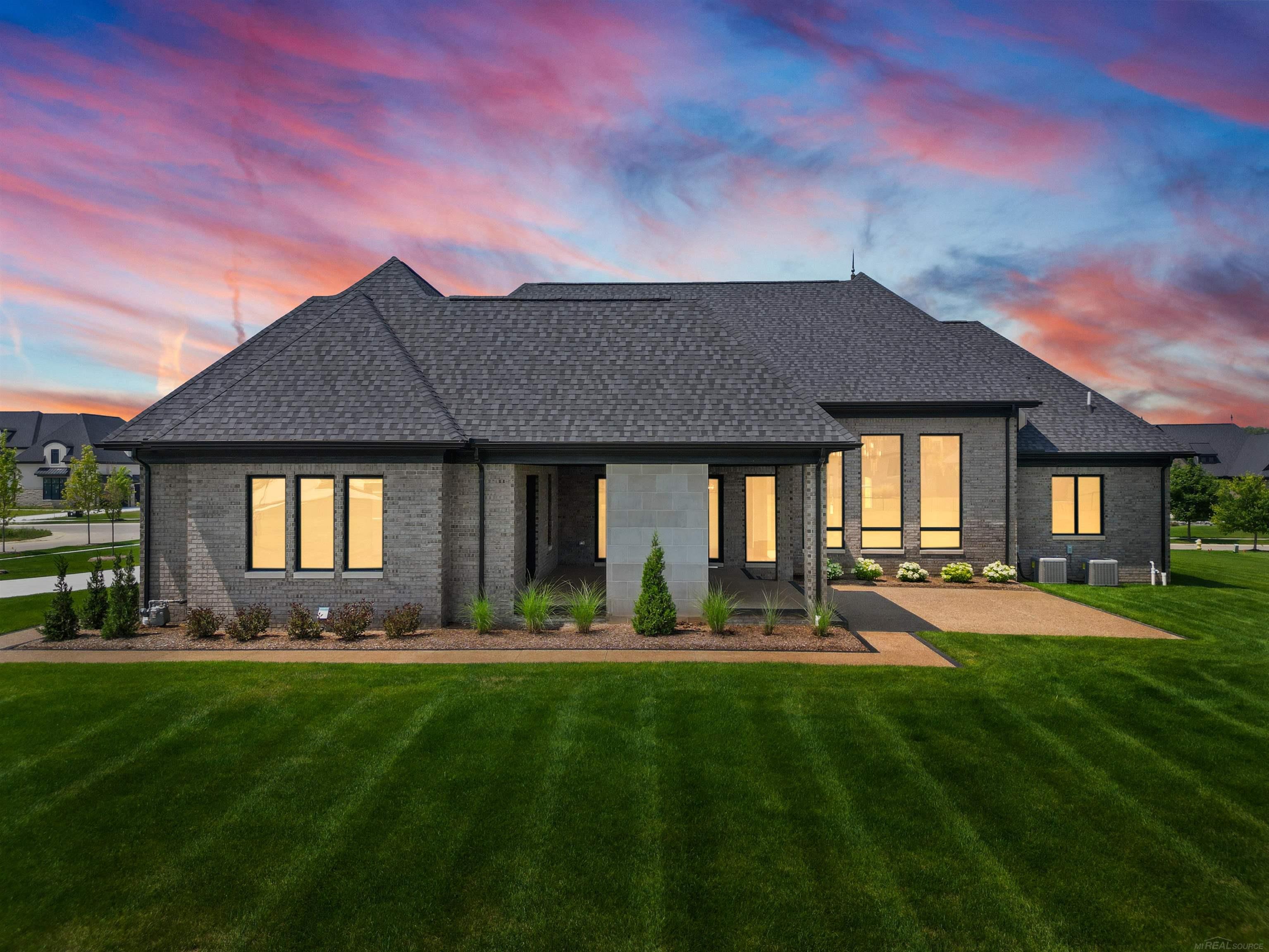 61570 Cotswold Drive